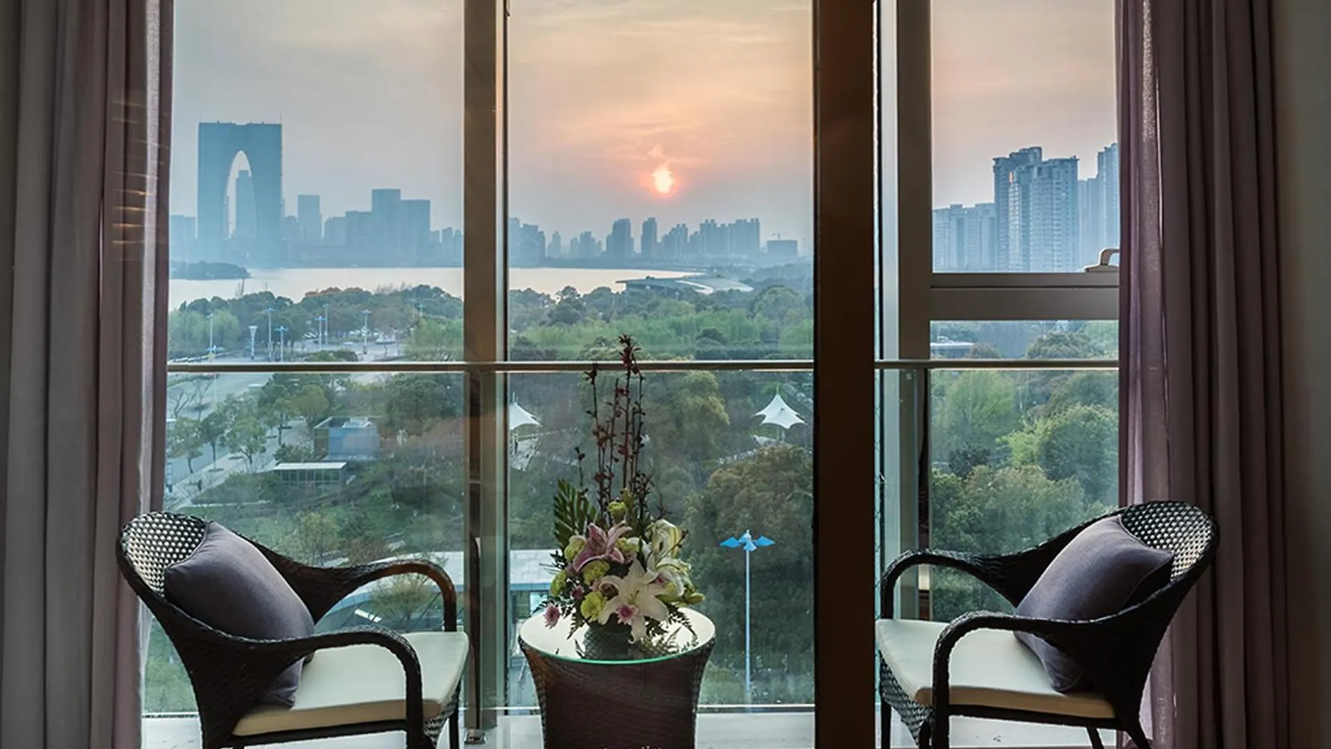 Novotel Jinji Lake Suzhou Sip China