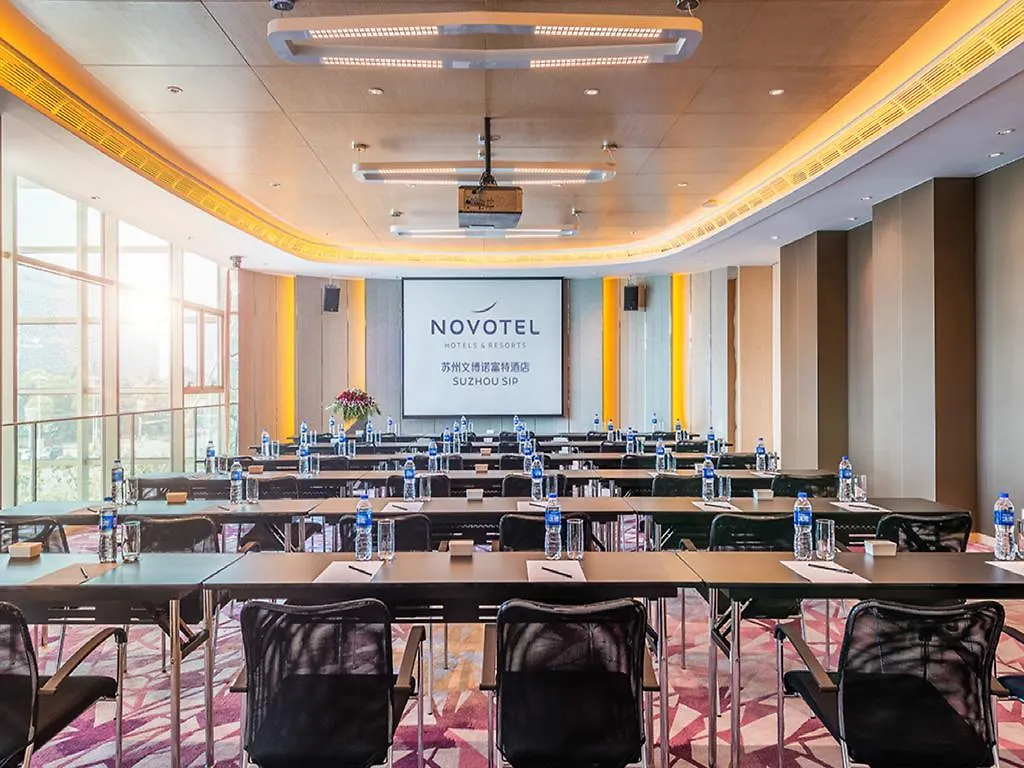 Novotel Jinji Lake Suzhou Sip China